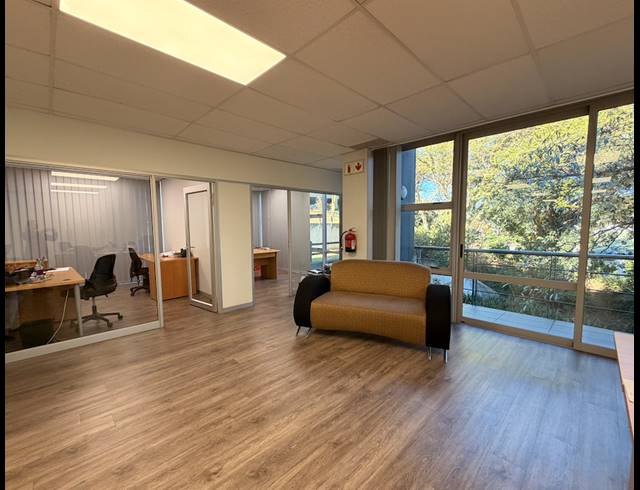 338M² OFFICE TO LET IN SOMERSET PARK